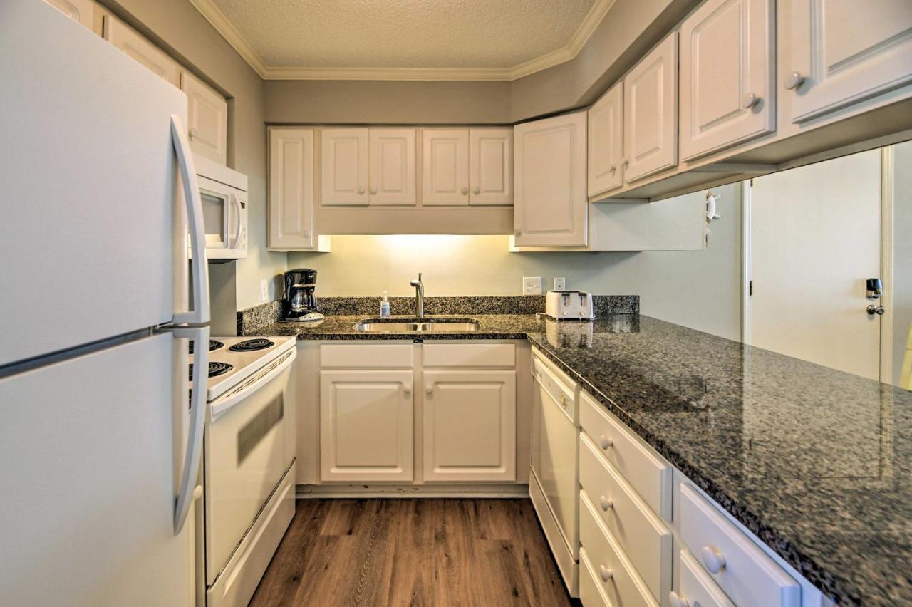 Emerald Isle Resort-Style Condo Walk To Beaches! Екстер'єр фото